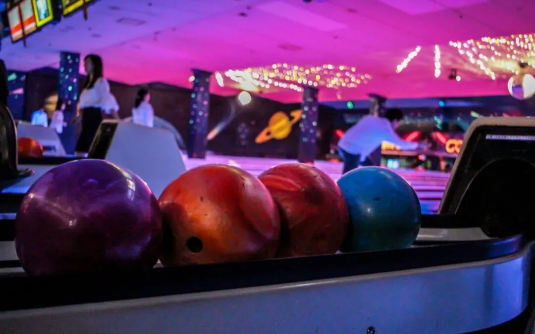 7 Reasons to Choose Bowling and Laser Tag for Your Next Holiday Corporate Event