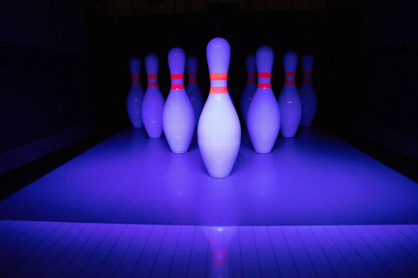 Why a Family Fun Center Is the Perfect Venue for Your Holiday Party