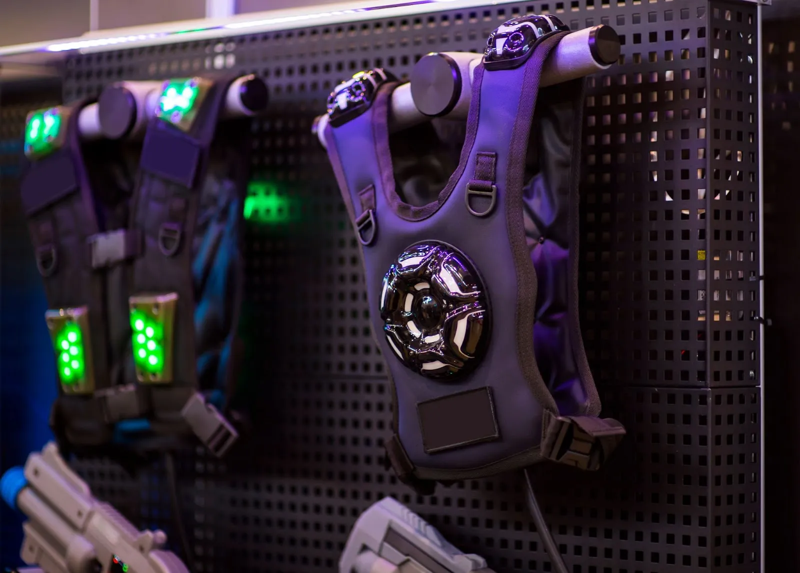 Laser tag equipment including laser gun for an exciting game of laser tag